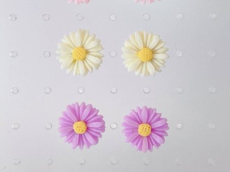 Instant Shipping! Mini Daisy Stud Earrings (4 Colors) Discount